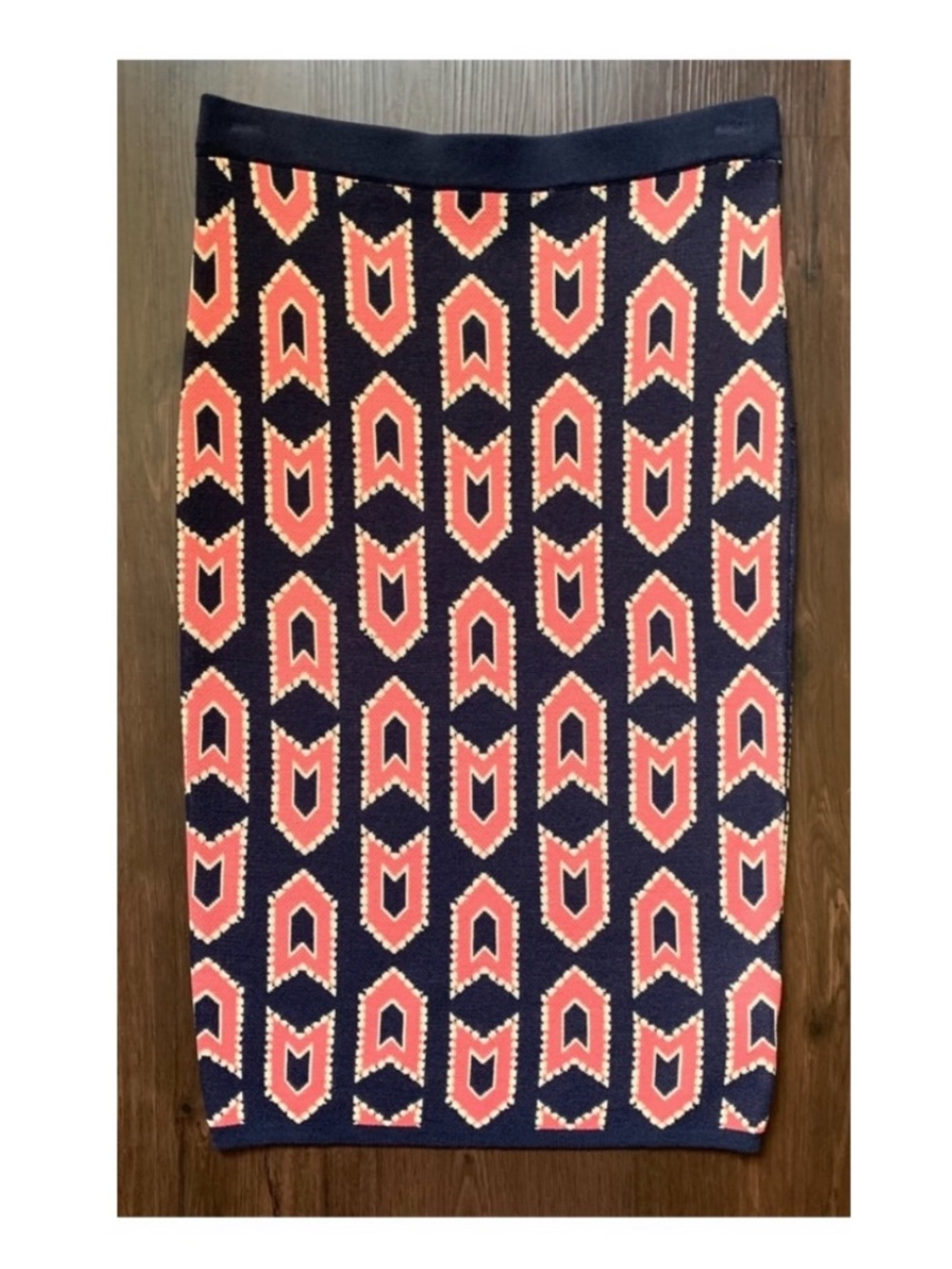 Jealous Tomato size medium Navy and Coral Geometric Pencil Skirt